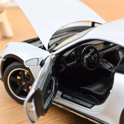 Porsche 911 Dakar Adjust Suspension Ice Grey Met 2023 - 1/18 Scale - Norev - MTDNOR187242