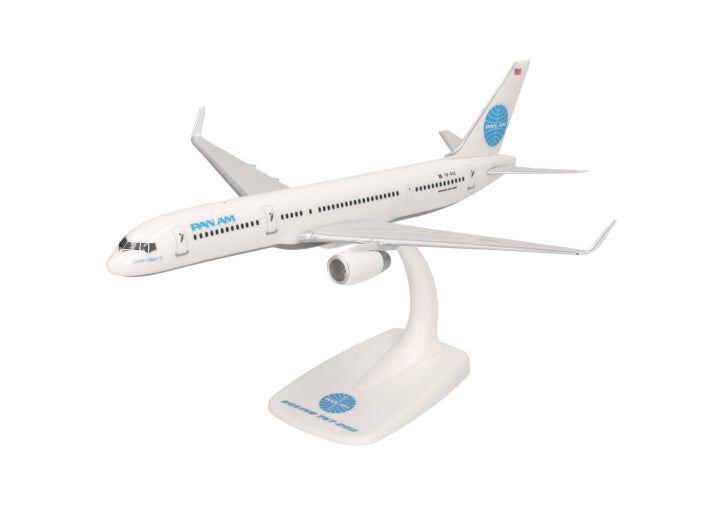 Boeing 757-200 Pan Am Desktop Display Model - 1/200 Scale Herpa 614603