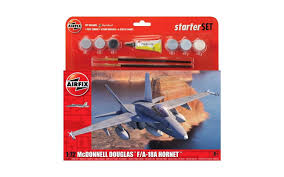 McDonnell Douglas F/A-18 Large Starter Set - 1/72 Scale Airfix A55313