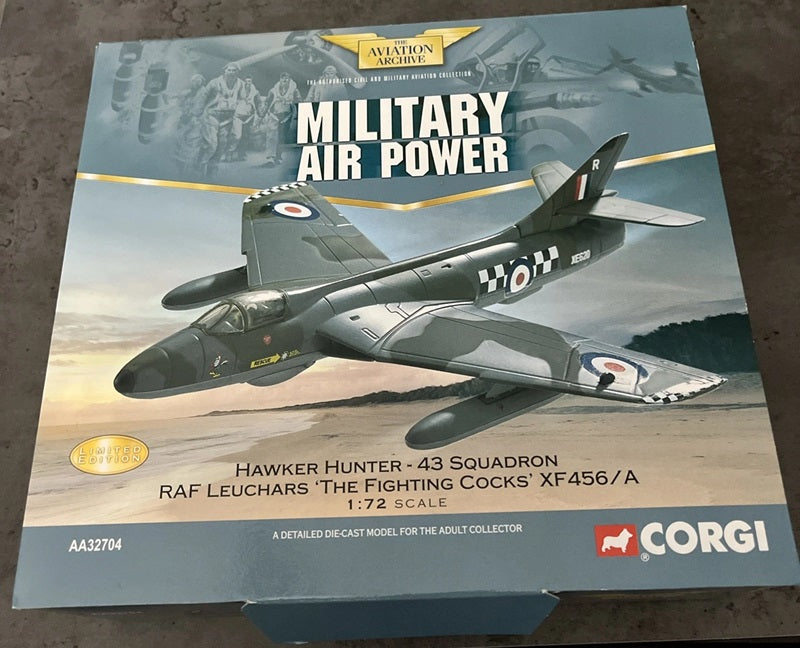 Hawker Hunter 1/72 Scale Corgi AA32704