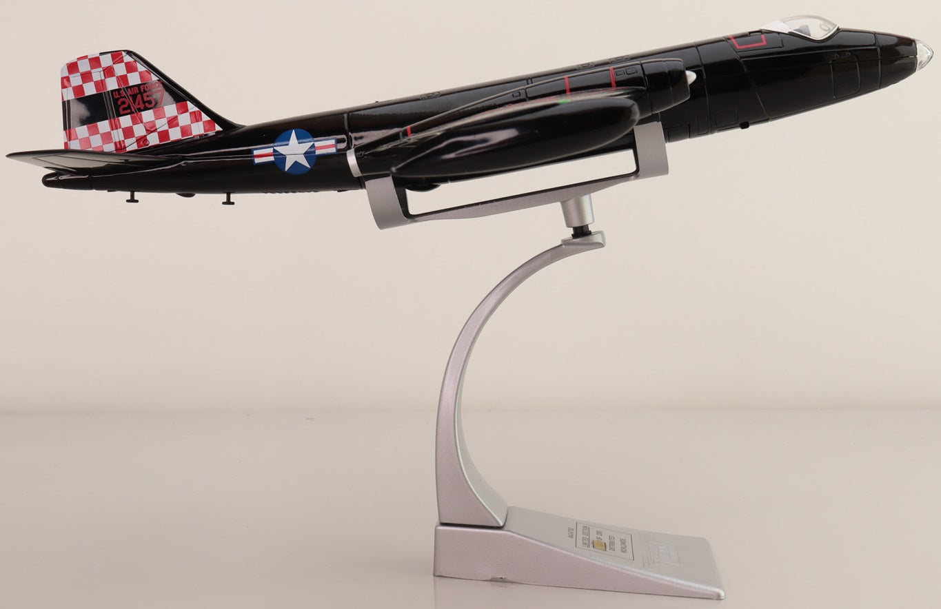 Martin RB-57A 1/72 Scale Corgi AA34702