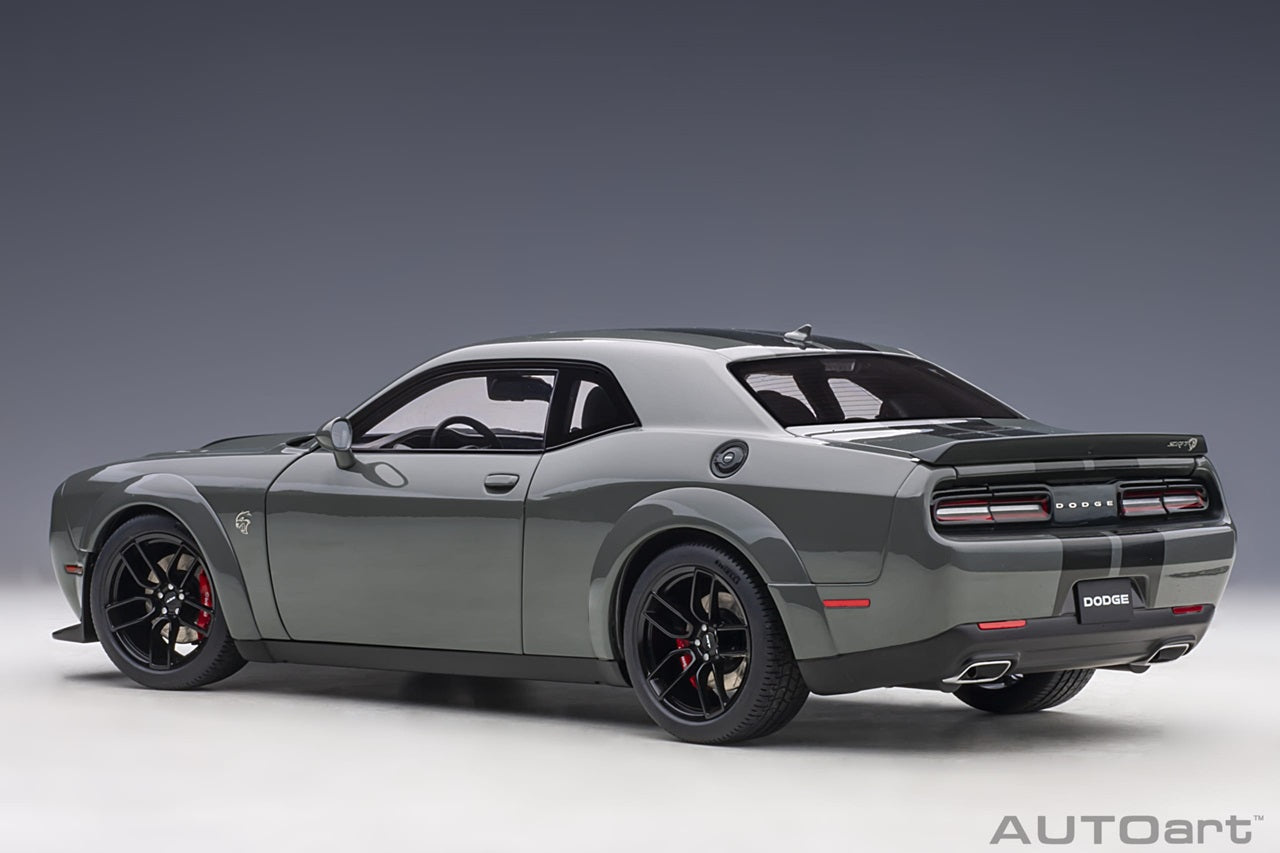 Dodge Challenger SRT Hellcat Widebody 2018 Grey/Gunmetal Str 1/18 Scale Auto Art AA71738