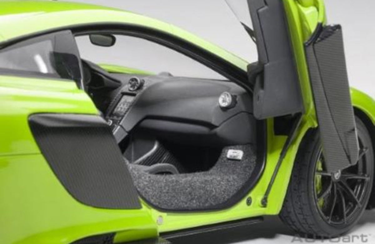 Mclaren 675 Lt Napier Green 1/18 Scale Auto Art AA76049
