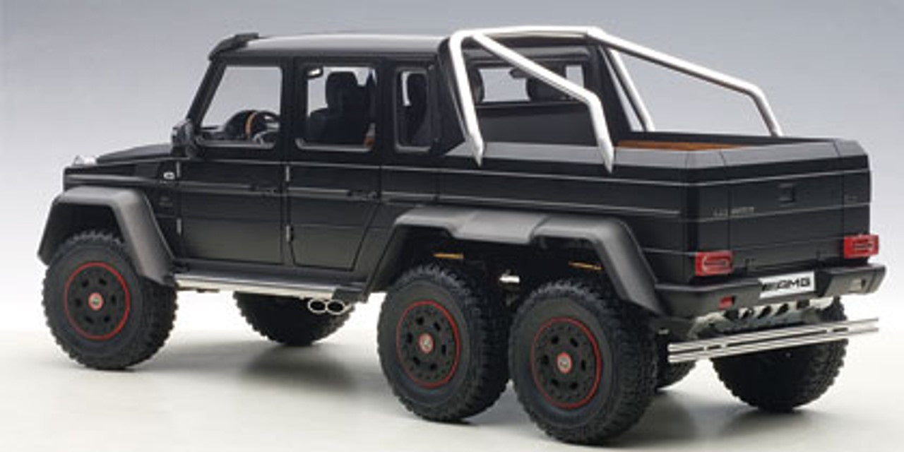 Mercedes-Benz G63 AMG 6 X 6 Platinum 1/18 Scale Auto Art AA76308