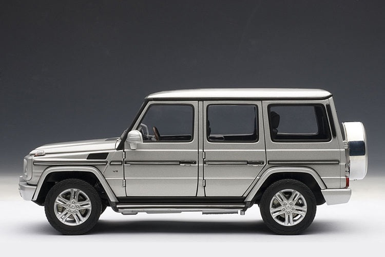 Mercedes- Benz AMG G63 2017 Silver 1/18 Scale Auto Art AA76323