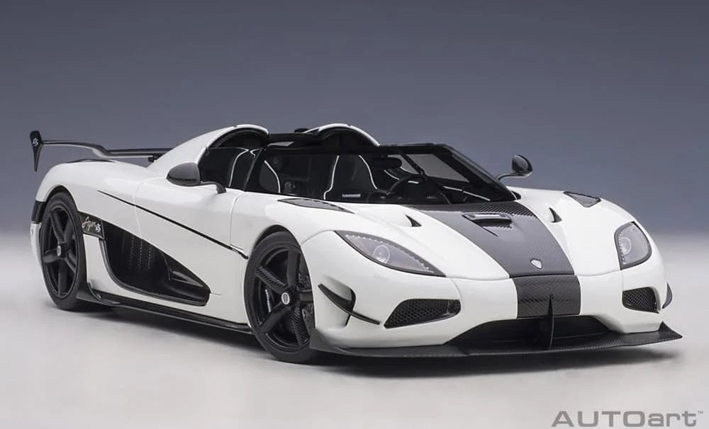 Koenigsegg Agera RS White/Black 1/18 Scale Auto Art AA79021
