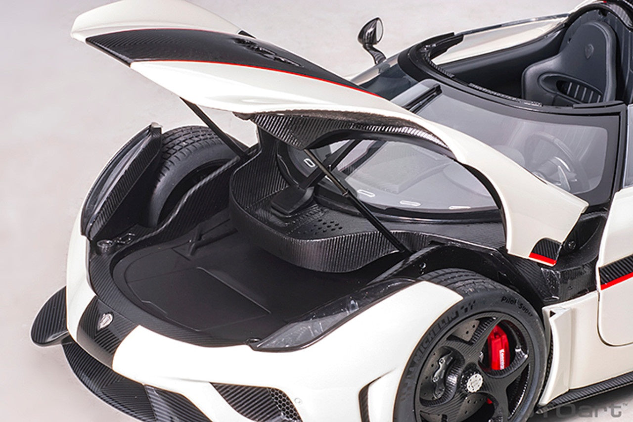 Koenigsegg Regera White/Black Carbon/Red 1/18 Scale Auto Art AA79027