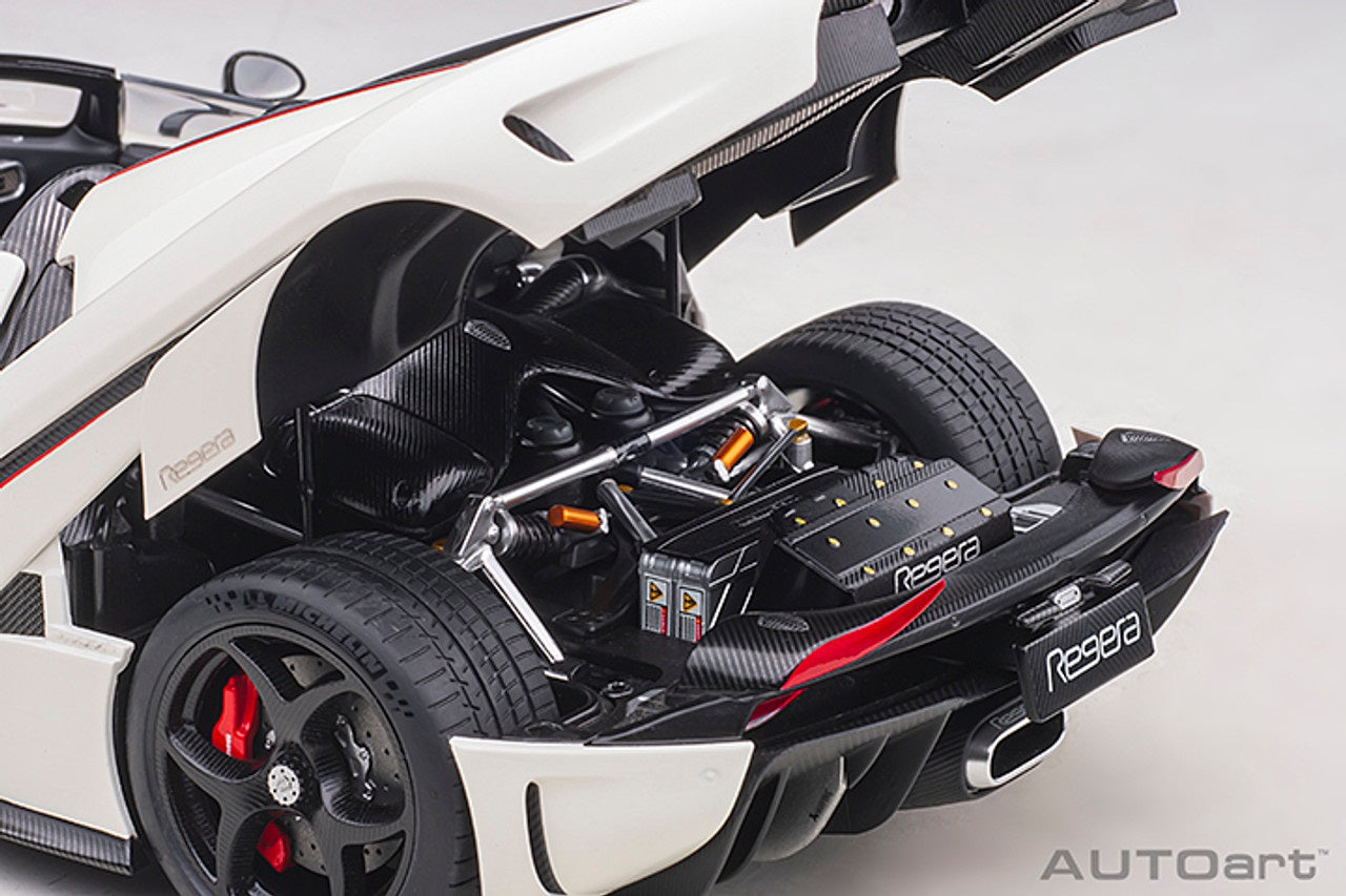 Koenigsegg Regera White/Black Carbon/Red 1/18 Scale Auto Art AA79027