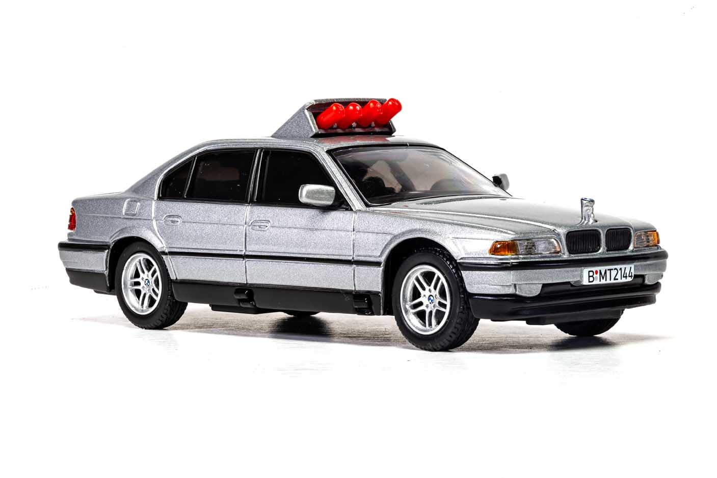 BMW 750i James Bond Tomorrow Never Dies - 1/36 Scale Corgi CC05105