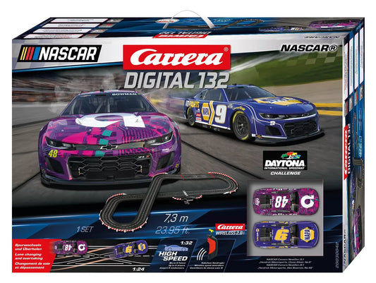 DIGITAL NASCAR Daytona Challenge 7.3m Set 1/32 Carrera 30042