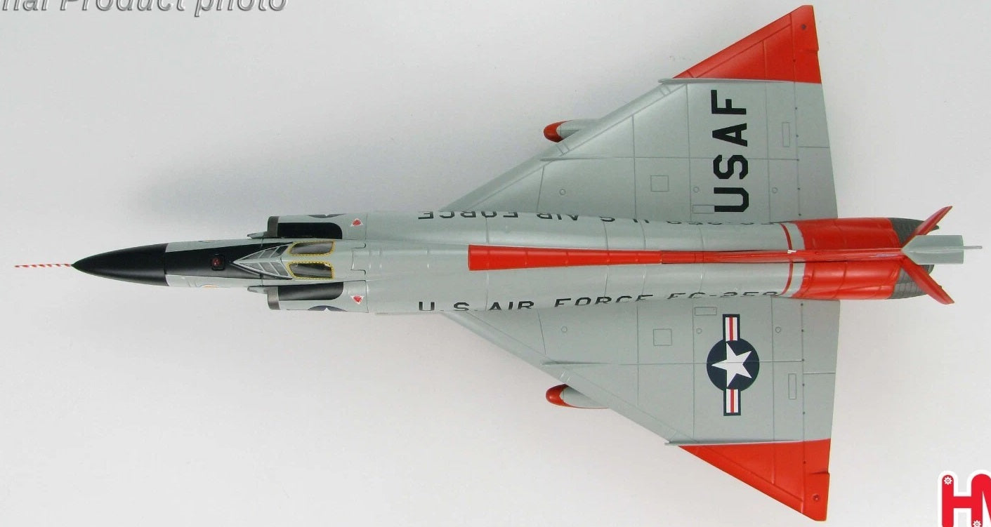 F-102 Delta Dagger 1/72 Scale Hobby Master HA3101