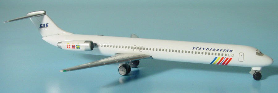McDonnell Douglas MD-81 SAS Scandinavia Airlines - 1/500 Scale Herpa Wings HW505130