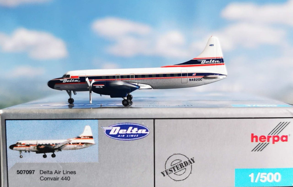 Convair440 Delta Air Lines - 1/500 Scale Herpa Wings HW507097