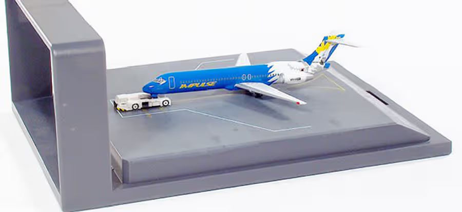 Boeing 717-200 Impulse - 1/500 Scale Herpa Wings HW512626