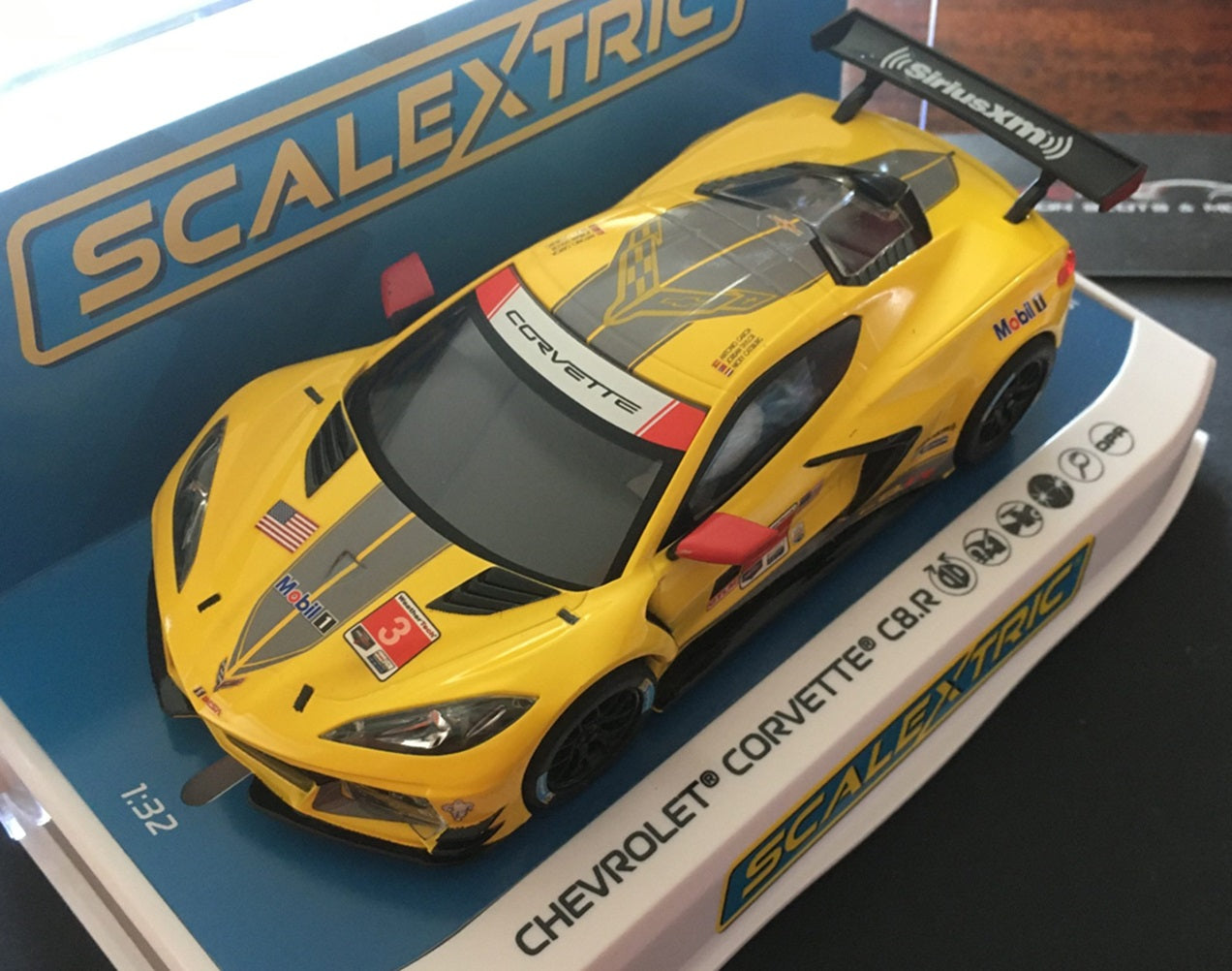 Chevrolet Corvette C8R 24Hrs Daytona 2020 -1/32 Scale - Scalextric - SCAC4246