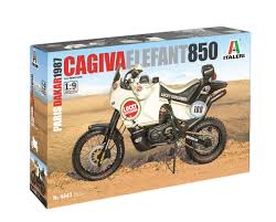 Cagiva "Elephant" 850 Paris-Dakar 1987 - 1/9 Scale Italeri 4643