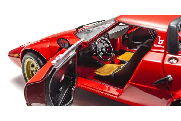 LANCIA STRATOS HF RED 1973 1/18 Scale Kyosho KYO08130R