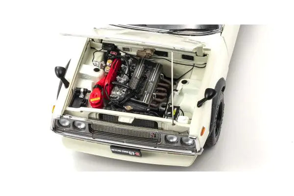 NISSAN SKYLINE 2000 GT-R KPGC110 WHITE 1/18 Scale Kyosho KYO08255W