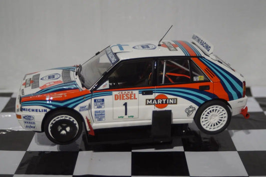 LANCIA DELTA INTE 1992 SANREMO MARTINI #1 1/18 Scale Kyosho KYO08348D