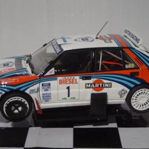 LANCIA DELTA INTE 1992 SANREMO MARTINI #1 1/18 Scale Kyosho KYO08348D