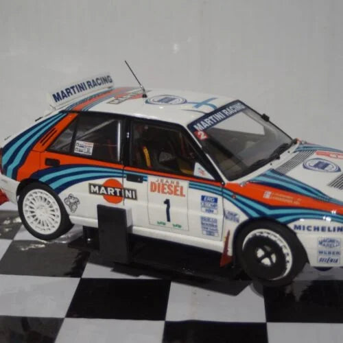 LANCIA DELTA INTE 1992 SANREMO MARTINI #1 1/18 Scale Kyosho KYO08348D