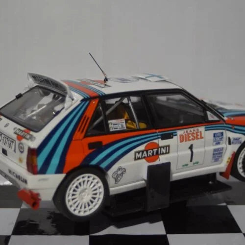 LANCIA DELTA INTE 1992 SANREMO MARTINI #1 1/18 Scale Kyosho KYO08348D