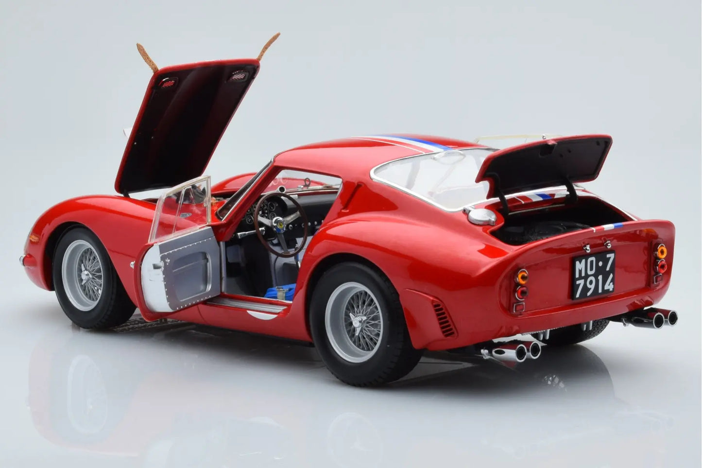 FERRARI 250 GTO 1962 LM#19 RED 1/18 Scale Kyosho KYO08438A