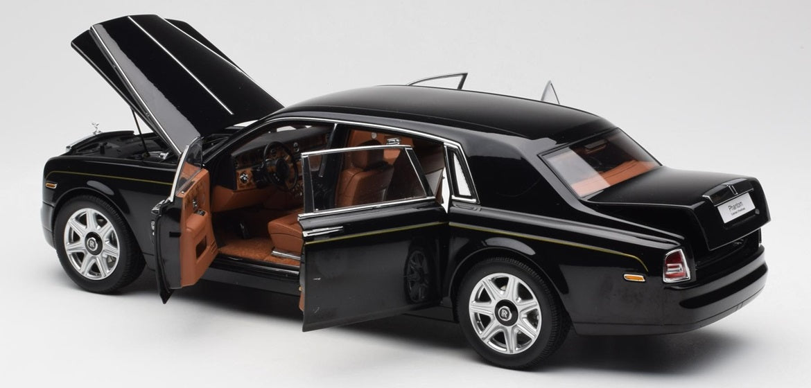 ROLLS ROYCE PHANTOM EXT W/BASE BLACK 1/18 Scale Kyosho KYO08841BKU