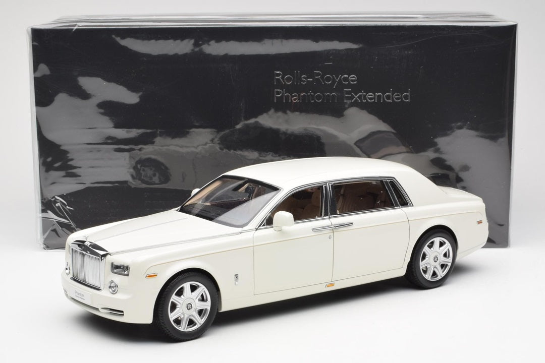 ROLLS ROYCE PHANTOM EXT W/BASE WHT 1/18 Scale Kyosho KYO08841EW