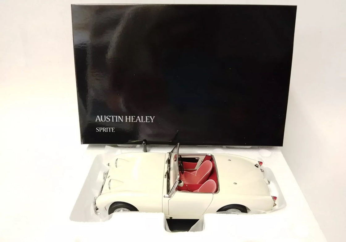 AUSTIN HEALEY SPRITE ENGLISH WHITE  1/18 Scale Kyosho KYO08953EW