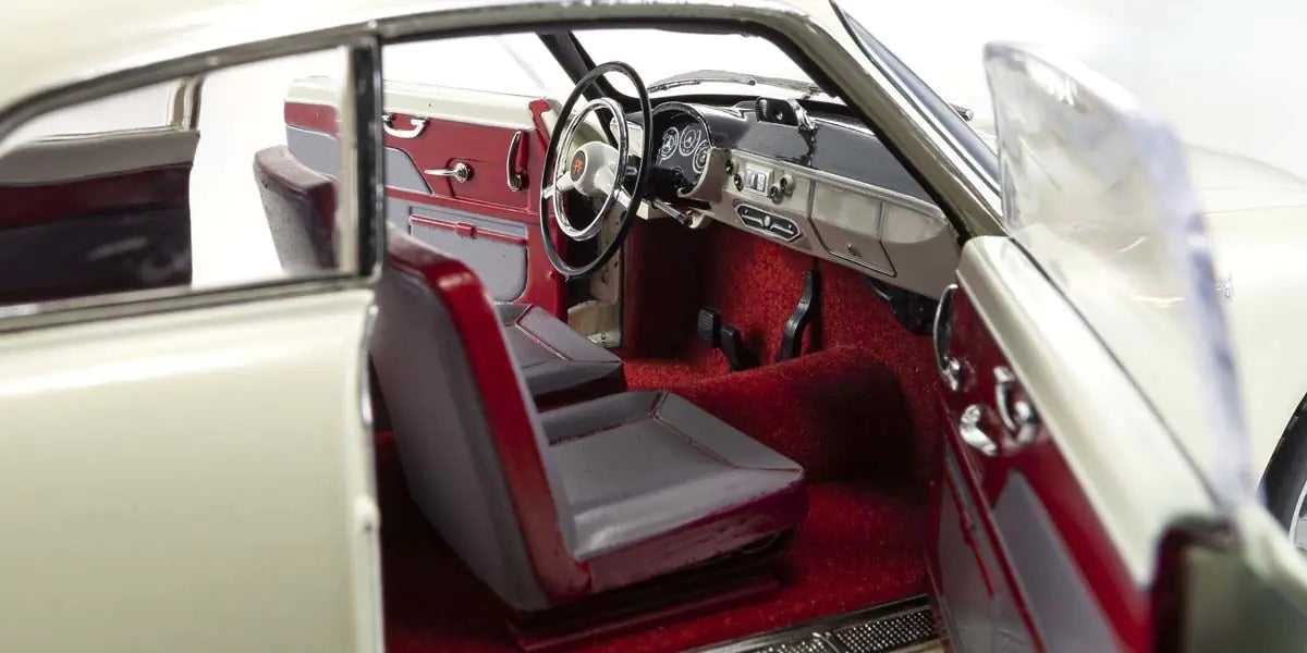 ALFA ROMEO GIULIETTA SPRINT WHITE 1/18 Scale Kyosho KYO08957W