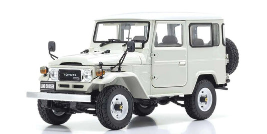 TOYOTA LAND CRUISER40 VAN WHITE 1/18 Scale Kyosho KYO08971W