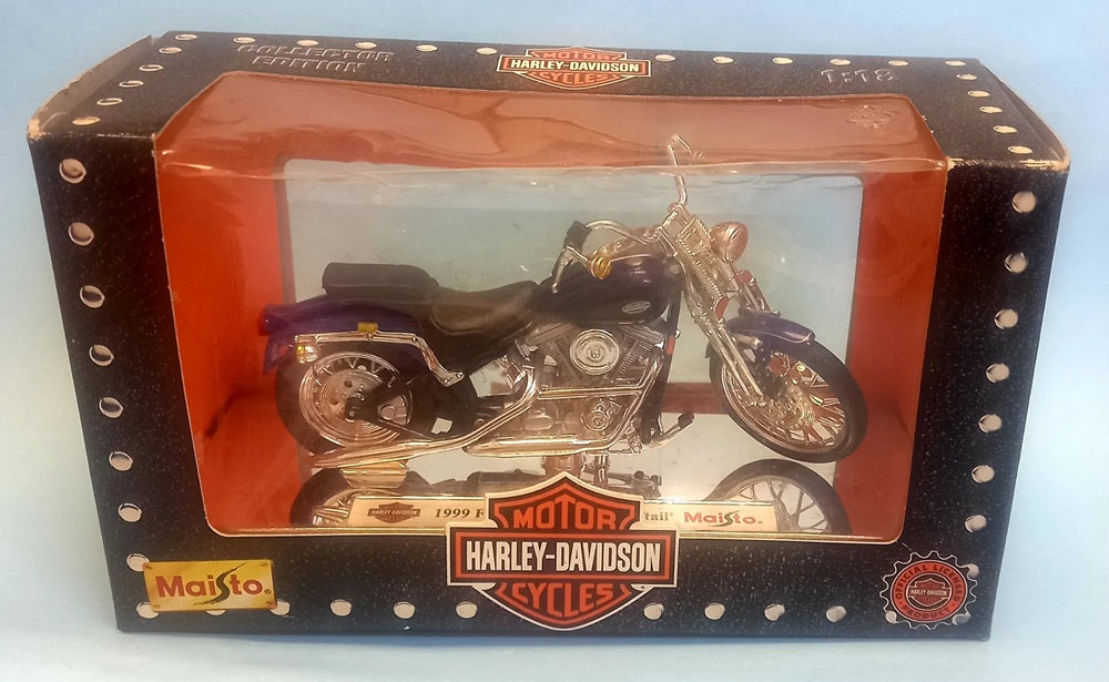1999 FXSTS Springer Softail 1/18 Scale Maisto MAI39360