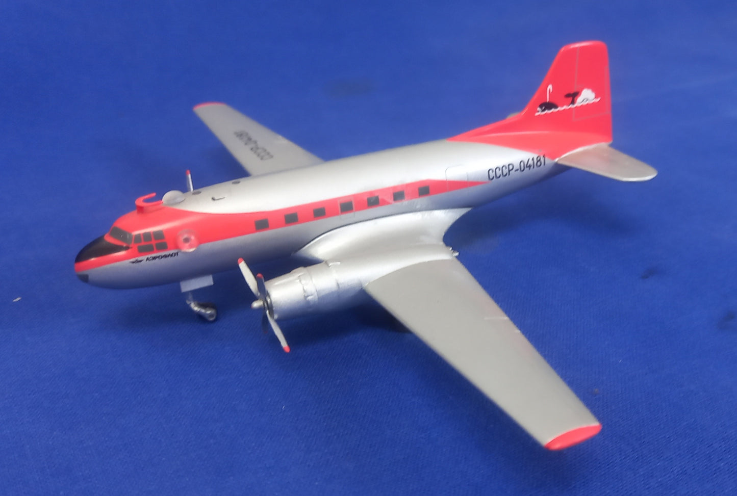 Ilyushin IL-14 Aeroflot - 1/200 Scale Phoenix Models PH2AFL045 MDC-94