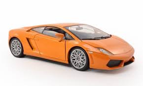Lamborghini LP560-4 Metallic Orange - 1/18 Scale MotorMax MOT79152