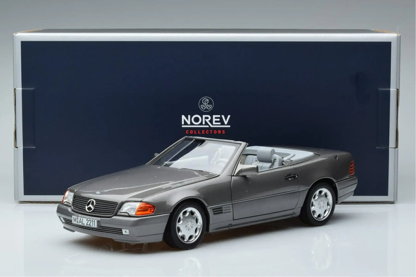 MERCEDES BENZ 500 SL GREY 1989 1/18 Scale NOREV MTDNOR183715