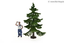 Medium Nordic Fir Tree - Hornby R7225
