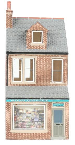 Parkers News Agent - 00 Gauge Hornby R7361