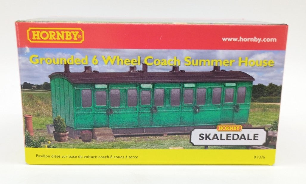 Grounded 6 Wheel Coack Summer House - 00 Gauge Hornby R7376