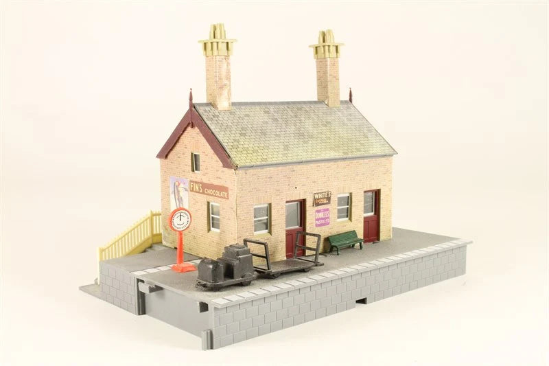 Waiting Room - 00 Gauge Hornby R8001