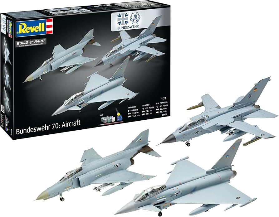 Gift Set 70 Years Bundeswehr Aircraft - 1/72 Scale Revell 05627
