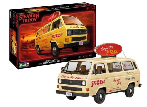 "Stranger Things" VW T3 Bus "Surfer Boy" 1/25 Revel 07725