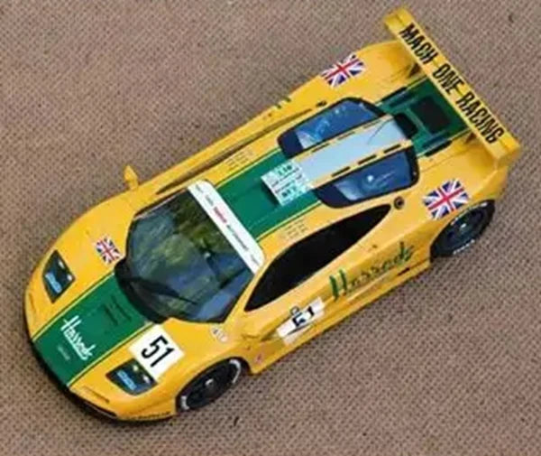 McLaren F1 GTR Le Mans 1995 Harrods Live - 1/32 Scale - Scalextric - SCAC4026