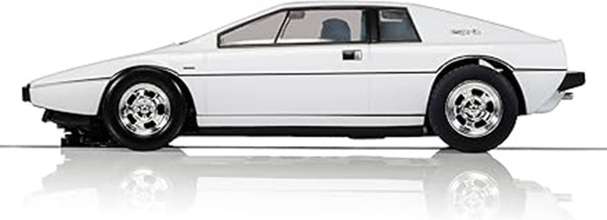 Lotus Esprit S1 - James Bond- The Spy Who Loved Me 1/32 Scale Scalextric SCAC4229