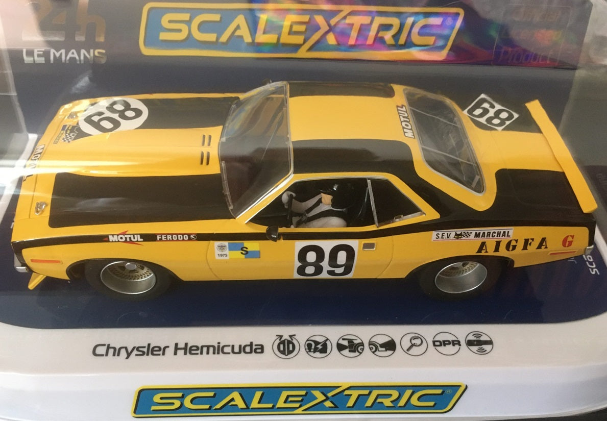 Chrysler Hemi Cuda Le Mans 1975 1/32 Scale Scalextric SCAC4345