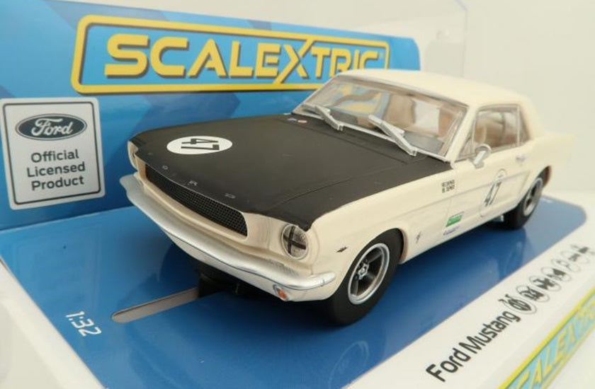 Ford Mustang Bill & Fred Shepherd Goodwood 1/32 Scale Scalextric SCAC4353