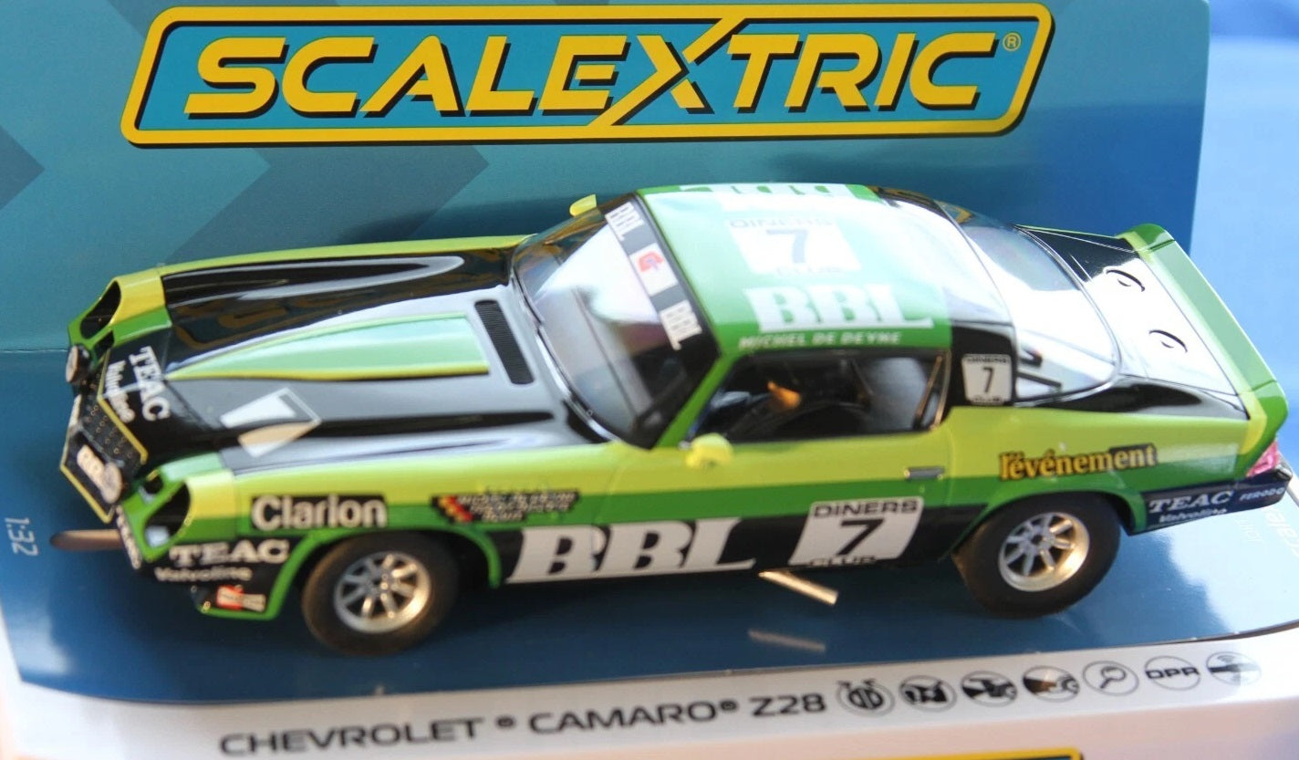 Chevrolet Camaro Z28 1/32 Scale Scalextric SCAC4358