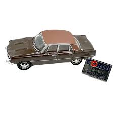 Rover P65 3500 VIP Brasilia 60th Anniversary - 1/43 Scale Corgi VA06519