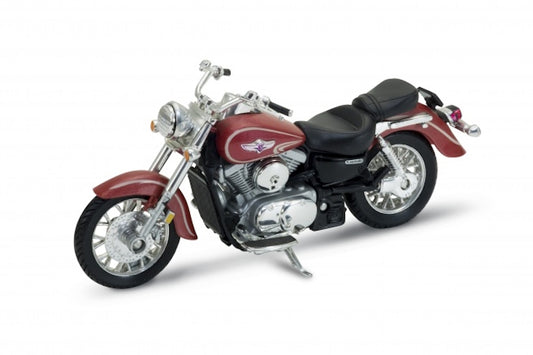 Kawasaki Vulcan 1500 Classic (Red) - 1/18 Scale Welly WEL12168PW