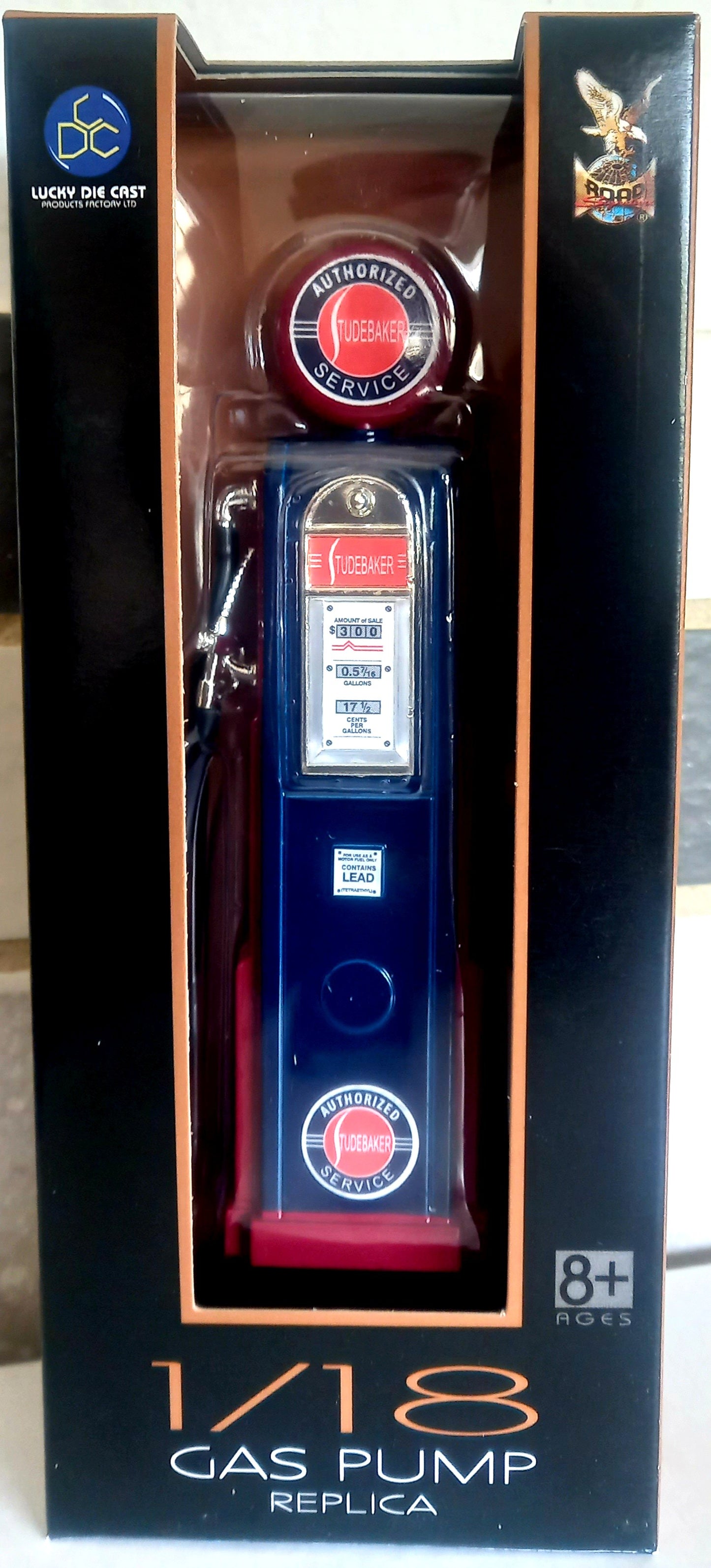 Studebaker Gas Pump (Square) - 1/18 Scale Yat Ming YAT98652